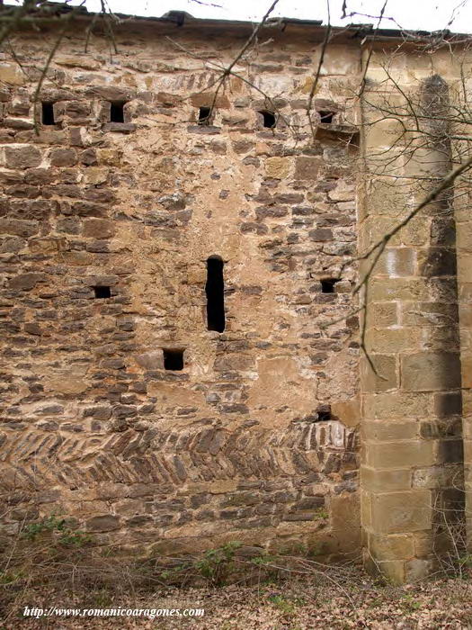 MURO SUR. OPUS SPICATUM